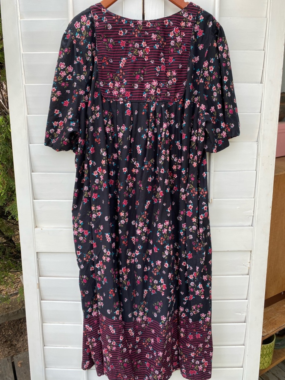 Only Necessities Black Nightdress MuuMuu with Pink Floral and Burgundy Trim - Picture 4 of 4